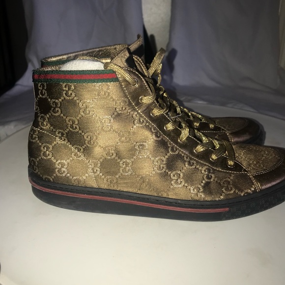 Men’s Gucci shoes - Picture 1 of 5